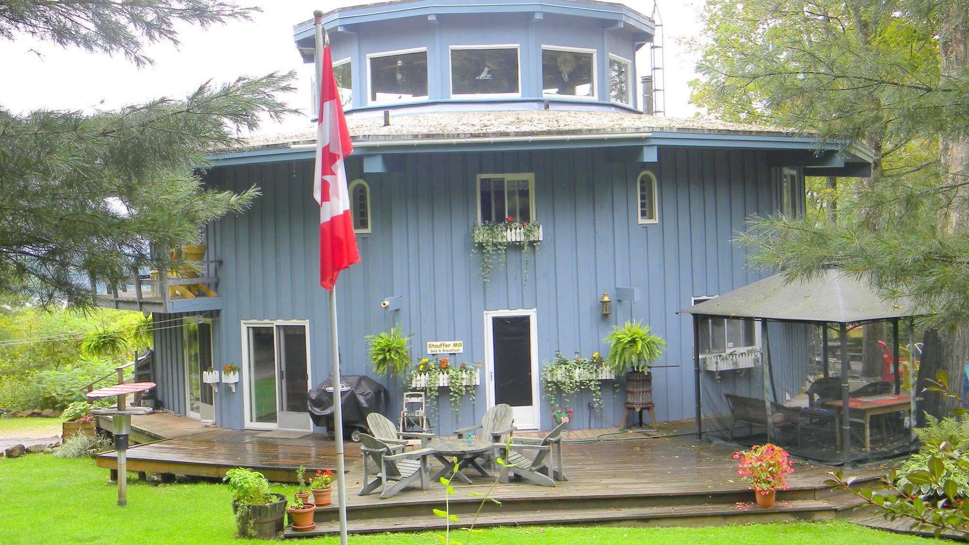 Stouffermill Bed & Breakfast Algonquin Highlands Extérieur photo